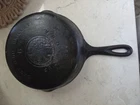 Vintage GRISWOLD Cast Iron SKILLET #6 Sits Flat