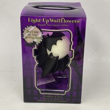 Bath & Body Works Slatkin Light-up Wallflower...