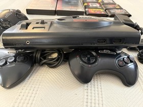 Original SEGA Genesis 1601 Lot: 1 Console, 3 Controllers, 15 Games READ