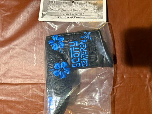 Scotty Cameron 2019 Lights Out Luau Hula Girl Putter Headcover