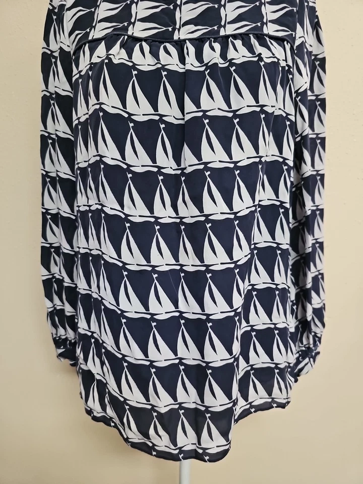 Blusa feminina MILLY OF NEW YORK manga longa gola redonda estampa barco. Tamanho 12 - Imagem 3 de 4