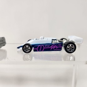 Lot of (9) Hot Wheels Diecast Cars 1991-1996 1/64 (dd1)