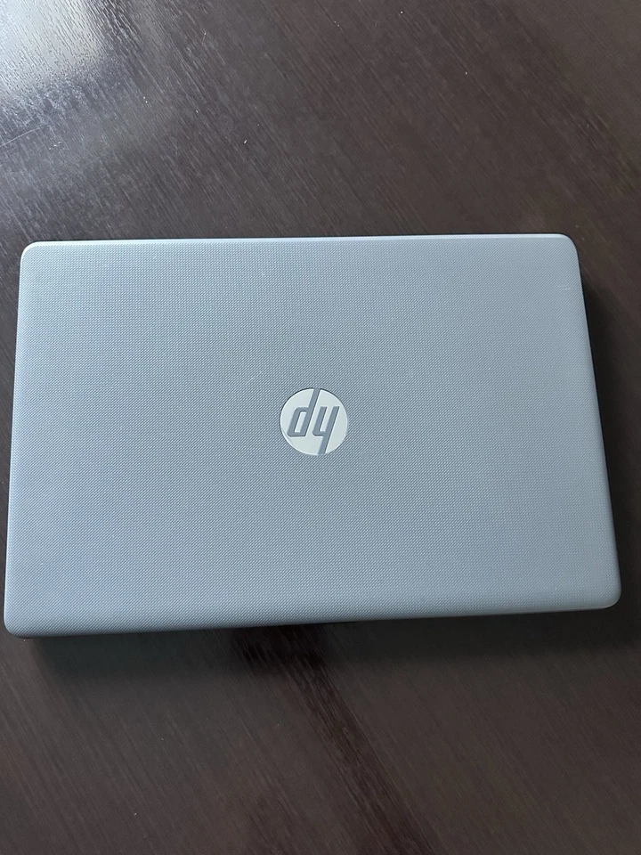 Notebook HP APU AMD Quad-Core A12-9720P 12GB 256 GB WINDOWS 11 PRO - Immagine 3 di 4