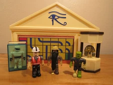 Roblox Jailbreak:  Museum Heist Playset INCOMPLETE + Zombie Rusher + Miner Mike