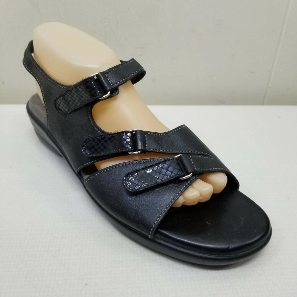 SAS 10W Black Sandals 3 Strap Comfort Open Toe Slingbacks Leather TABBY