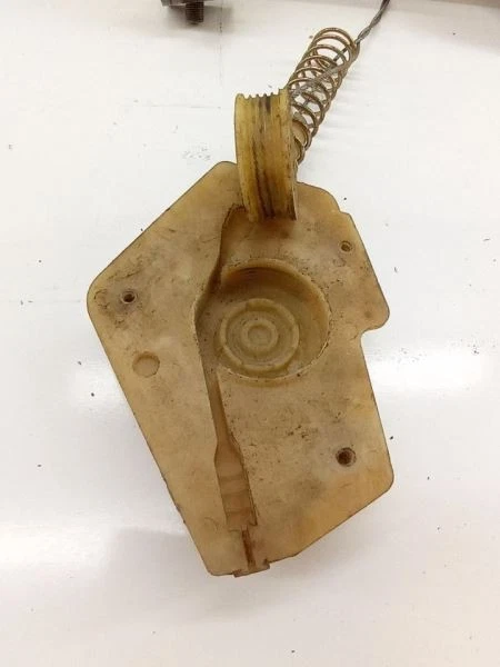 2000-2006 AUDI TT PASSENGER RIGHT CONVERTIBLE WINDOW REGULATOR OEM - Image 4 of 4