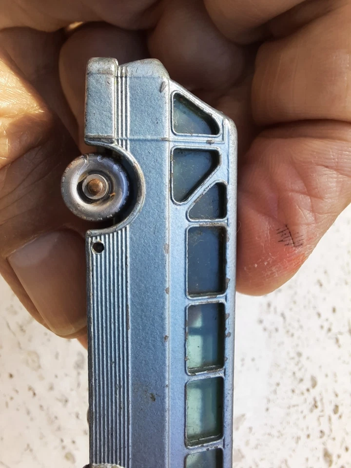 LESNEY MATCHBOX LEYLAND ROYAL TIGER COACH NR 40 BUS - Immagine 3 di 4