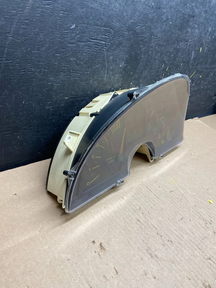 Chevrolet Corvette 1991 instrumento velocímetro calibre de grupo OEM T4597 DG Foto 2 de 4