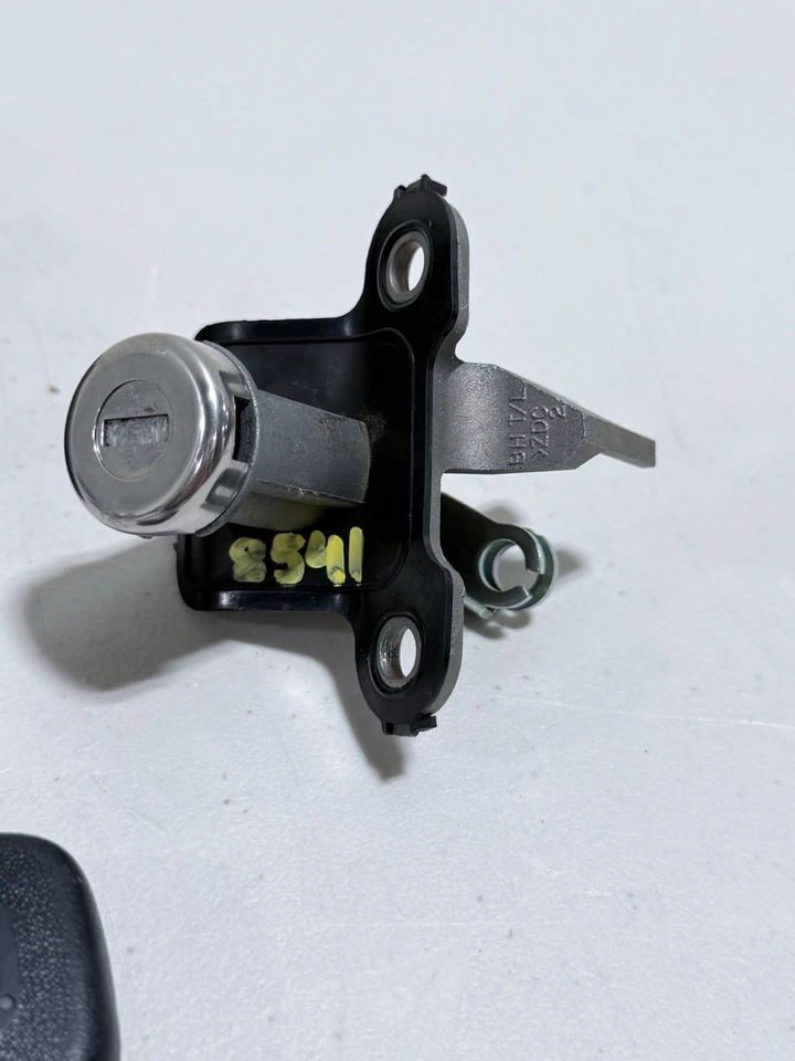 12-14 HYUNDAI GENESIS SEDAN CONJUNTO DE CHAVES DE CILINDRO DE TRAVA DE PORTA DE MOTORISTA FABRICANTE DE EQUIPAMENTO ORIGINAL #8353 - Imagem 2 de 4