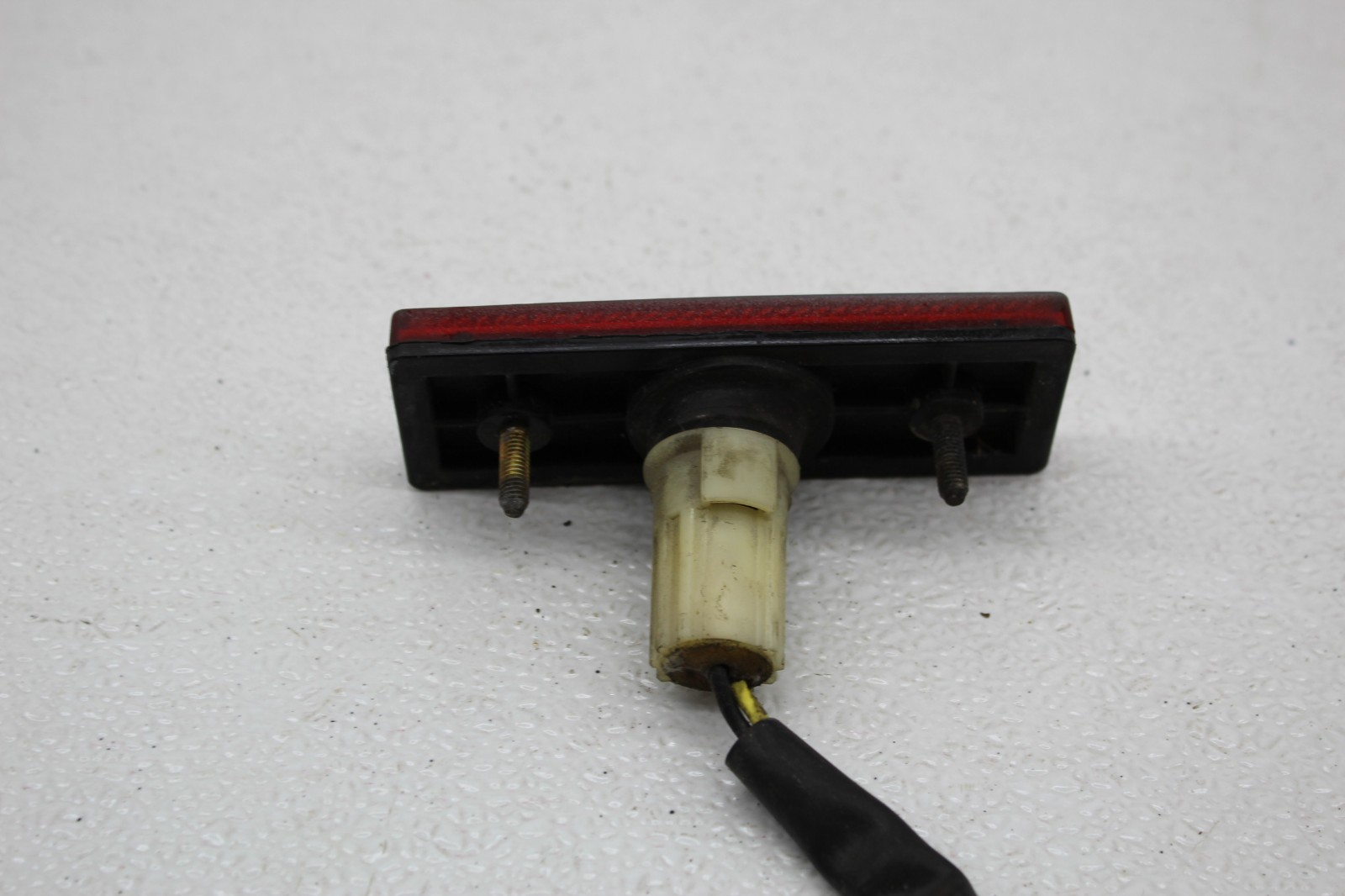 99-01 FERRARI 456 M REAR BACK SIGNAL MARKER LIGHT REFLECTOR