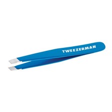 Pinzas de viaje Tweezerman mini inclinadas para cejas, 1 unidad (paquete de 1), azules