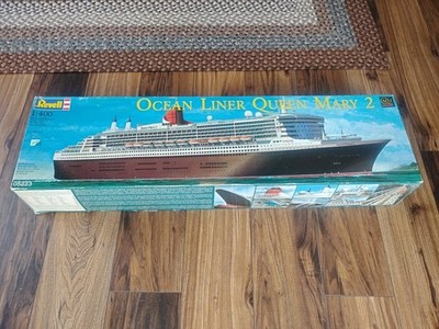 Revell #05223 Ocean Liner Queen Mary 2 QM2 Cunard 1:400 Scale Model 