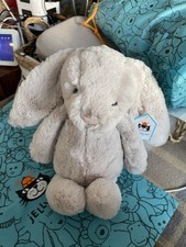 Nibbles Oatmeal Bunny - Medium Jellycat | Jelly Journal