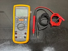 Fluke 1587FC True-RMS Megohmmeter/Insulation Resistance Tester and Multimeter 
