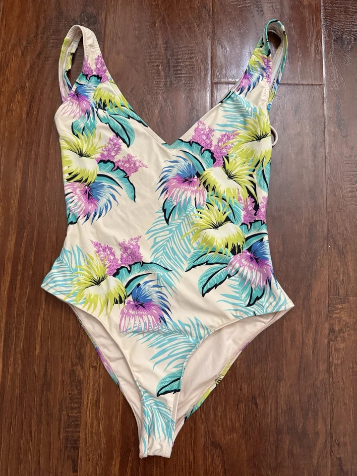 Traje de baño Rip Curl Ofelia de una pieza para mujer talla pequeña Foto 3 de 4