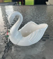 Vintage White Porcelain Swan Candy Dish Candle Holder mini Planter