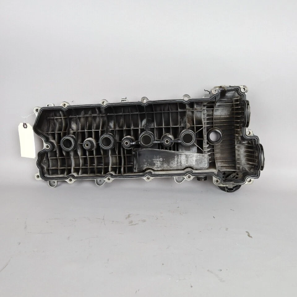 2003-2006 Porsche Cayenne 4.5 Right Engine Valve Cover 94810513106 OEM Used Foto 2 de 4
