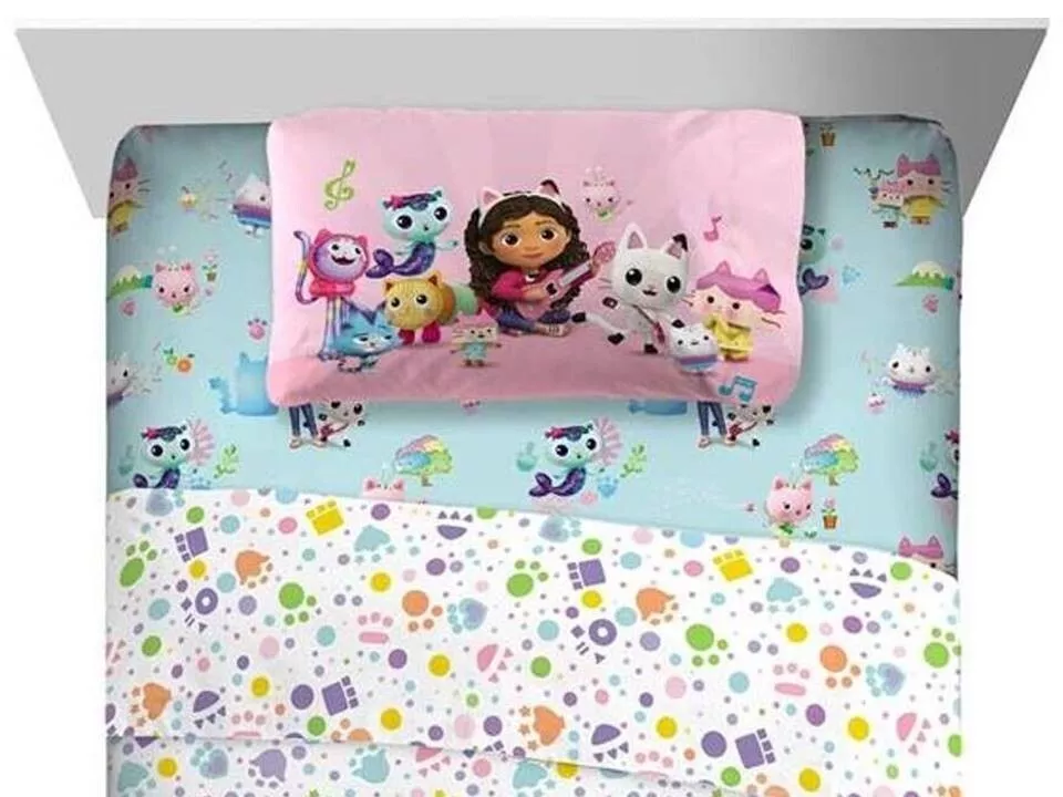 Tuck Baby X into bed ANIMATION