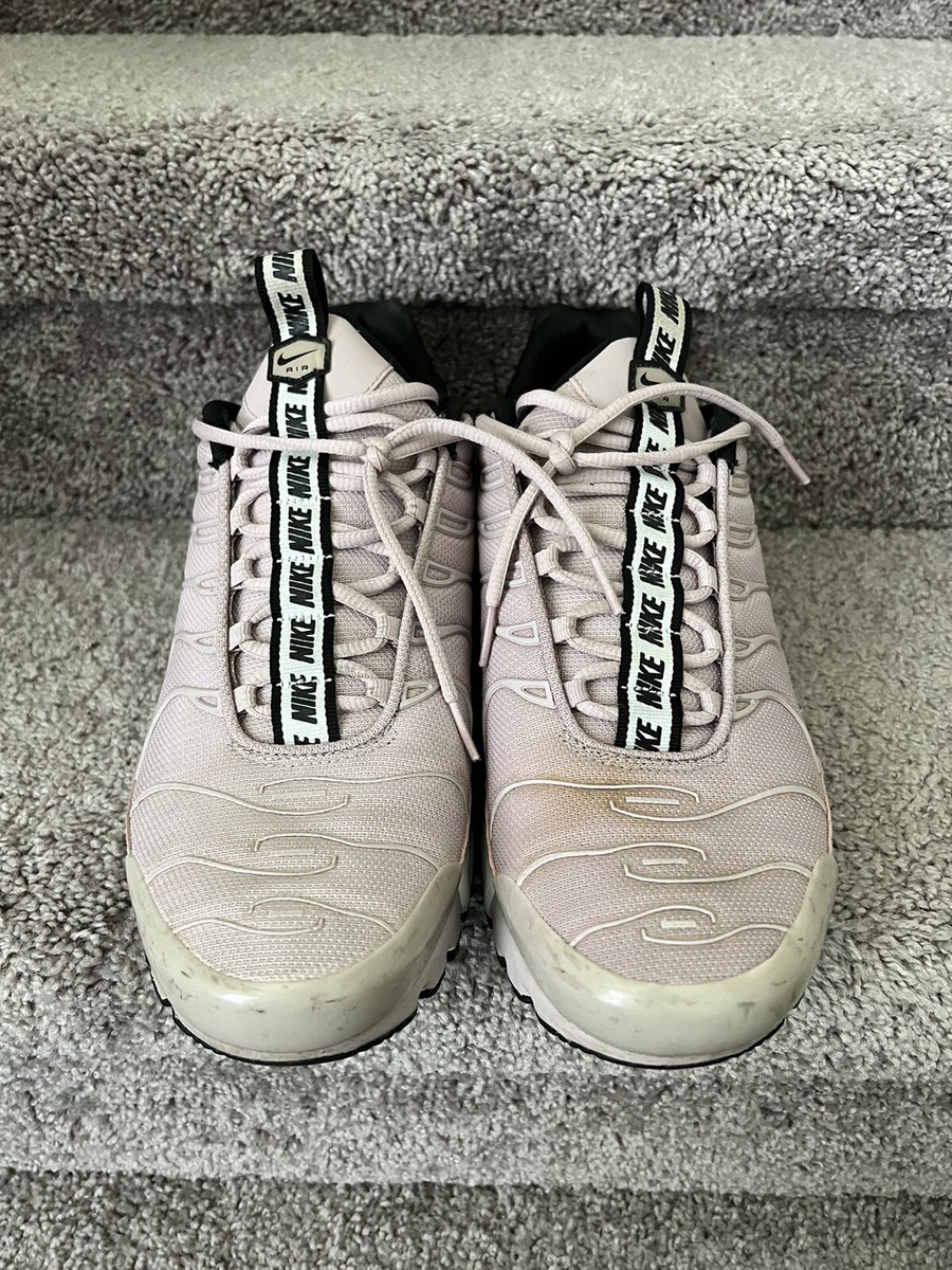 Nike Air Max Plus TN SE AQ4128-600 Particle Rose Salmon Nike Air Max Plus TN SE AQ4128-600 Particle Rose Salmon
