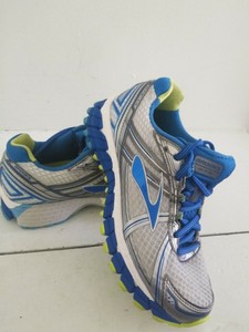 brooks dna gts