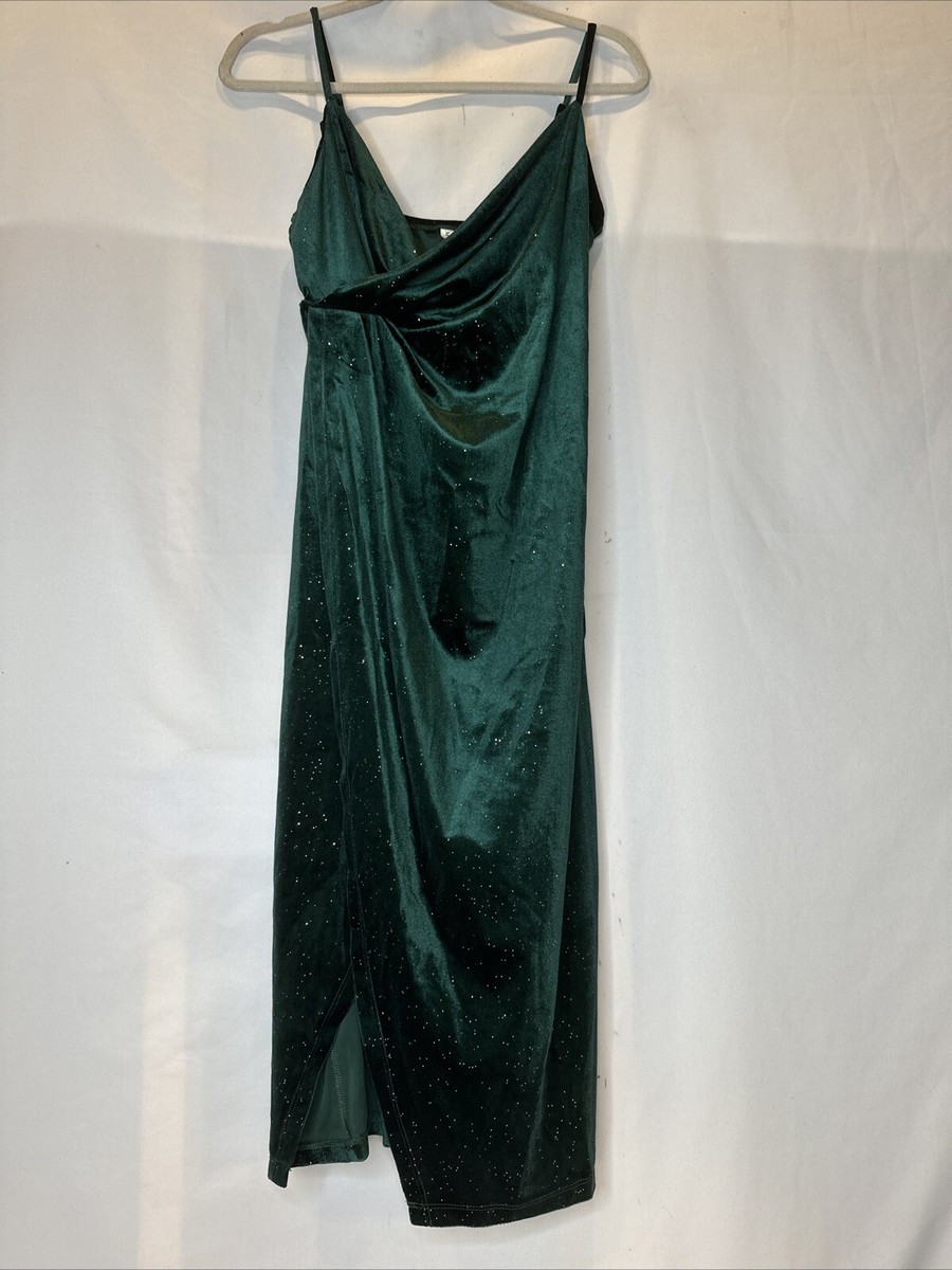 green emerald velvet dress Amazon.com: GRACE KARIN Formal Wedding Guest Dress,Mother of Groom Dresses,Elegant  Two Piece Evening Gown Prom Dress Black S : Clothing, Shoes & Jewelry
