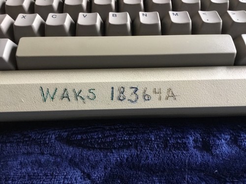 Vintage Apple Computer Macintosh Plus Keyboard M0110A -Made in USA - GS38 - Picture 7 of 7