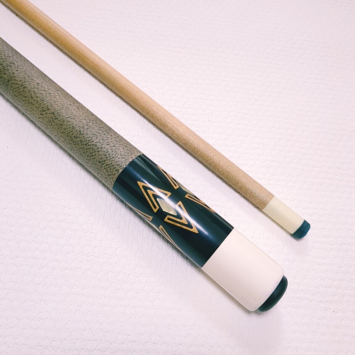Old JOSS Cue J-18 Model Color of Money 1980s Billiard Cue Old JOSS Cue J-18 Model Color of Money 1980s Billiard Cue