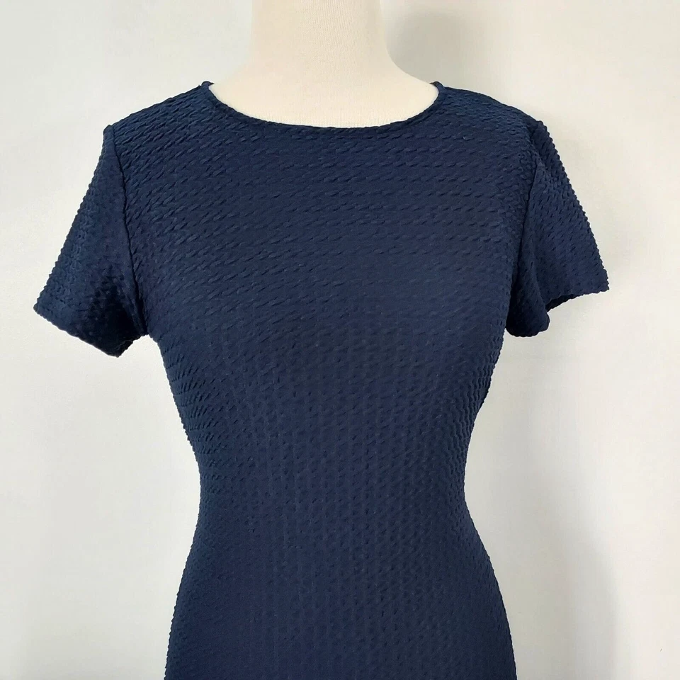 Vestido R&K Midi Funda Texturizada Elastizada Mujer Talla Pequeña Corbata Cinturón Azul Marino Foto 3 de 4