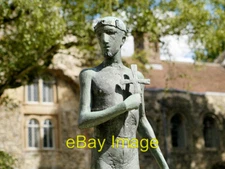 Photo 6x4 St Edmund (Close-up)  c2015