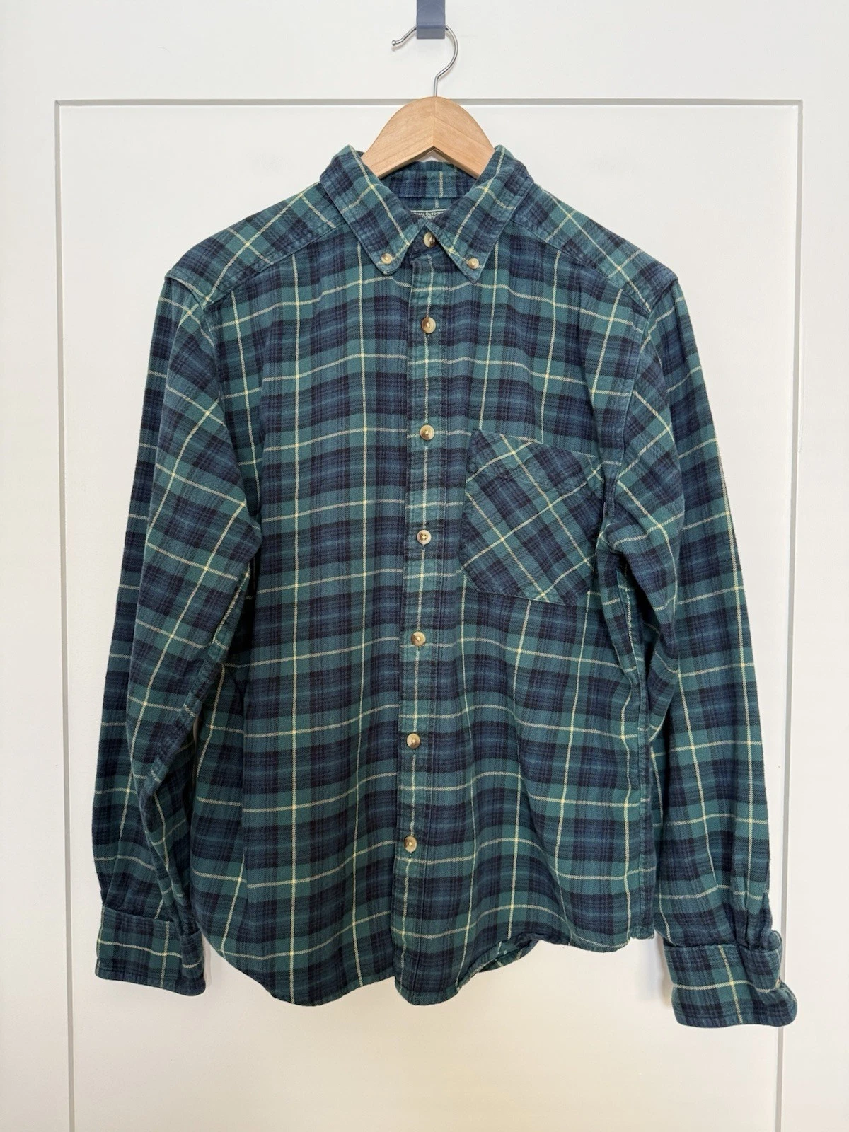 Woolrich Flannel Shirt Mens Sz M Green Plaid Button Down Long Sleeve Outdoor