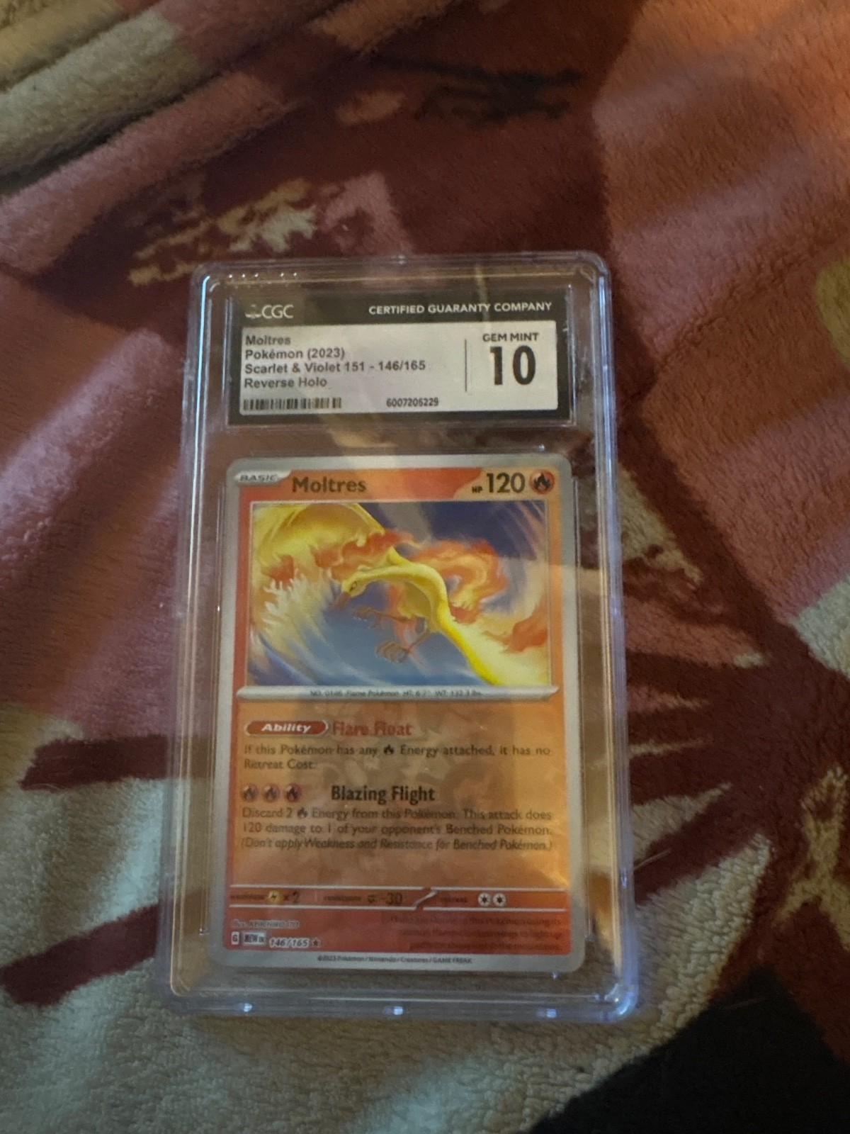 CGC 10 Moltres Holo 146/165 Scarlet & Violet 151 2023 MEW EN Pokemon Card