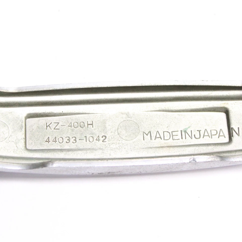 Kawasaki 305 CSR 1982 OEM CUBIERTA DE HORQUILLA INFERIOR 44033-1062 Foto 4 de 4