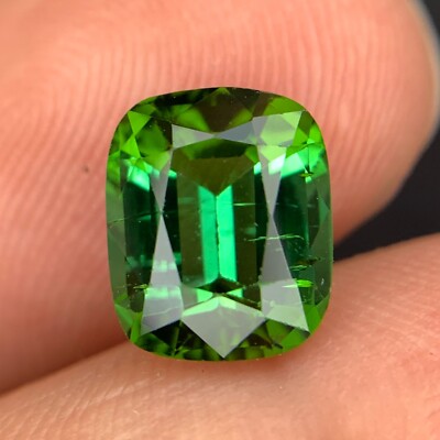 2.95 Ct's Natural Mint Green Tourmaline Gemstone, Green Tourmaline, Cushion Cut