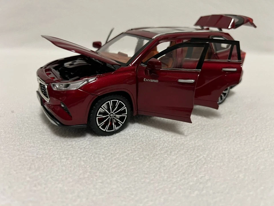 1/24 Toyota Highlander SUV Diecast Vehicle Model Car Toy Collectible Sound&Light - Image 3 of 4