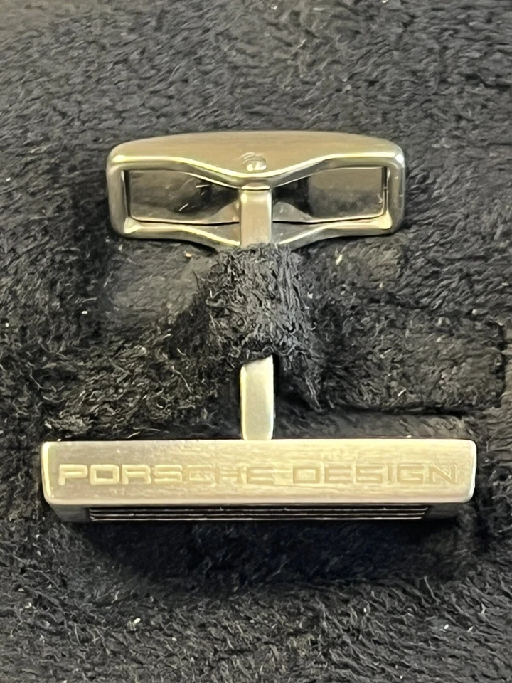 Gemelli Porsche Design P3400 Griglia Cufflink Titanium Black, Polsini Lusso, 996 - Immagine 2 di 4