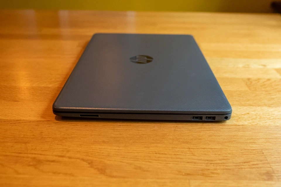 HP 250 G8 15.6"Laptop 10th Gen Intel i5-1035G1 8GB RAM, 256GB NVMe SSD WIN 11 - Image 3 of 4