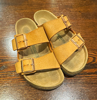 Birkenstock Women’s Brown Vegan 2 Strap Buckle Slide Sandals EU 37