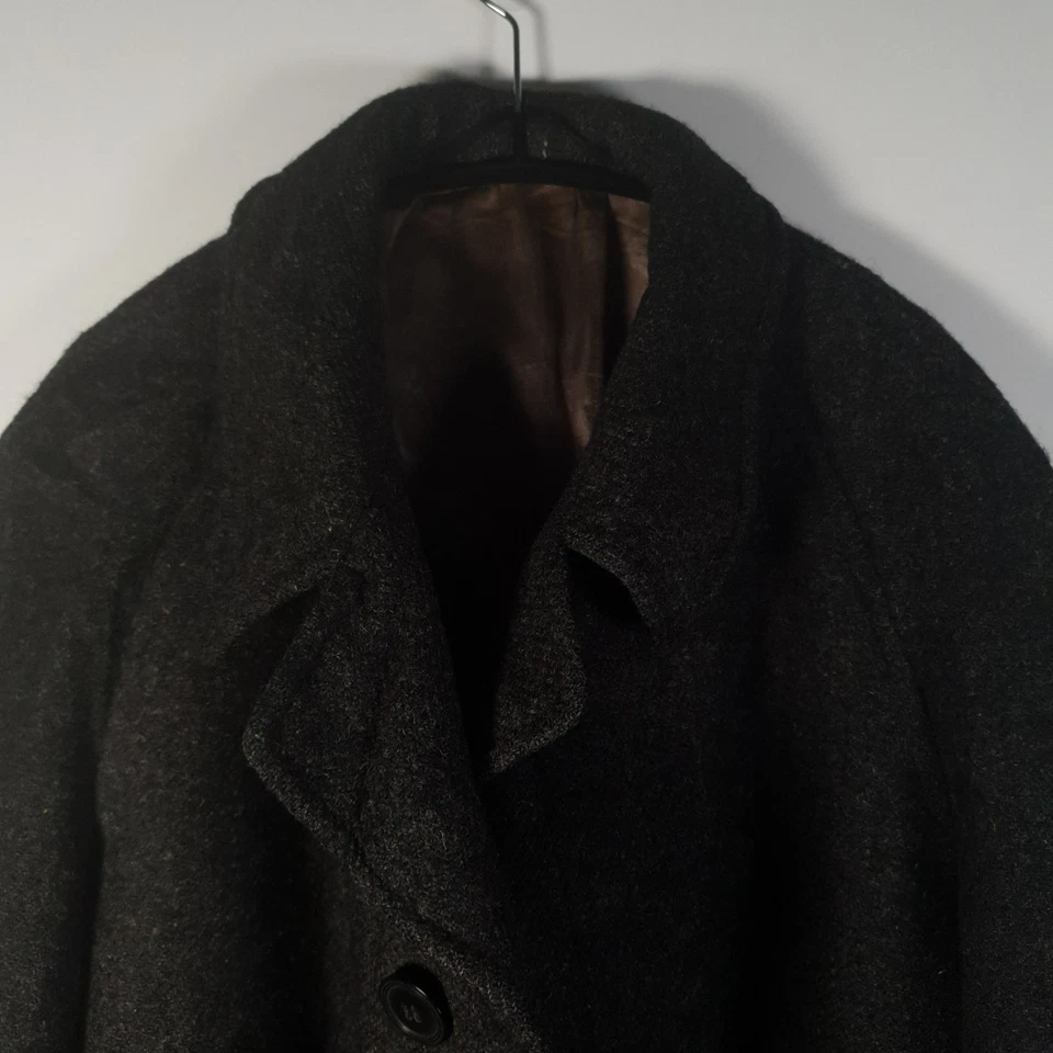 Harris Tweed Men's 1960s 48R Grey Vintage Winter Heavy Trench Coat Single Breast - Image 2 of 4