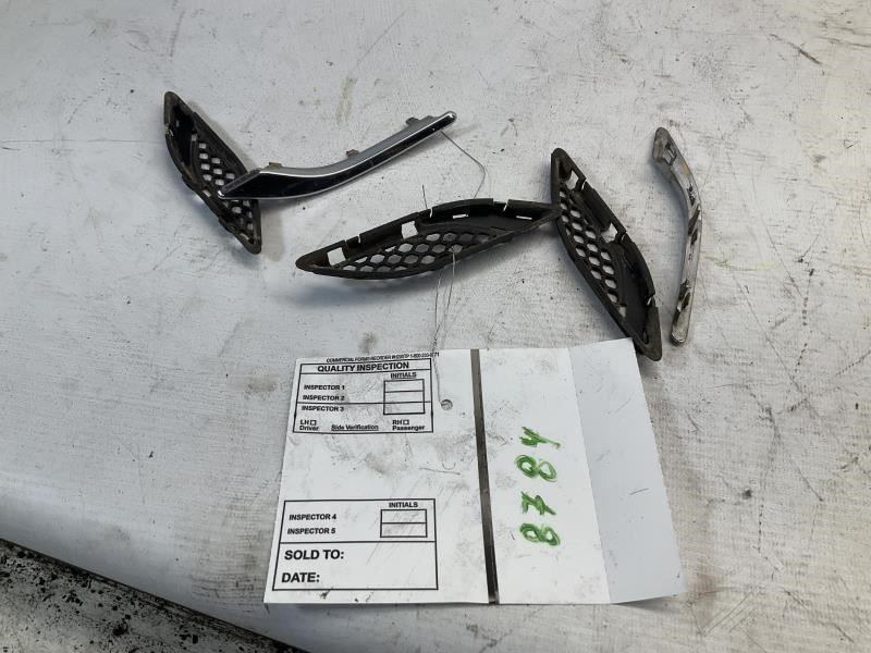 14-19 Maserati Ghibli SQ4 Front Left Driver Side Fender Wing Vent Grille Q
