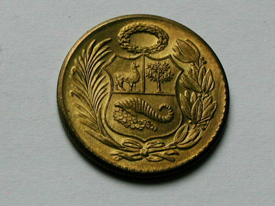 Moneda Perú 1964 1/2 SOL DE ORO AU+ con brillo tonificado y variedad de error (chips de troquel) Foto 2 de 4