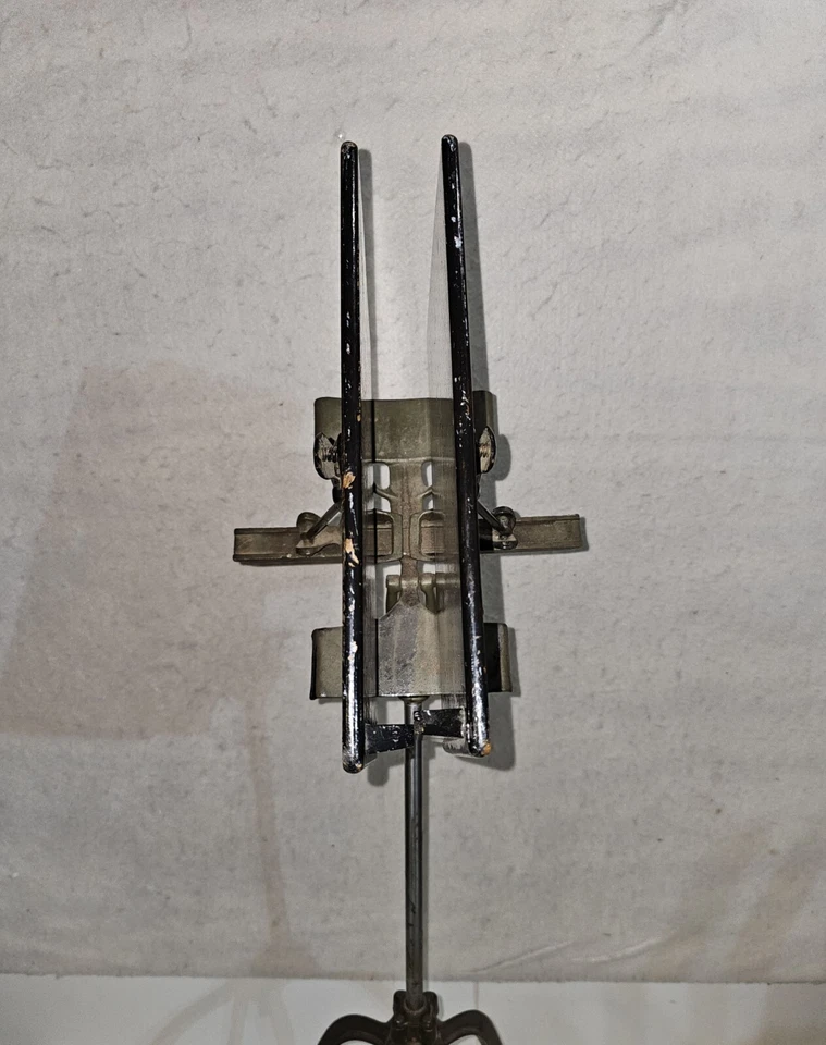 Raro Antiguo Estilo Victoriano Hierro Fundido y Madera Ajustable Biblia Música Soporte Foto 4 de 4