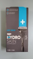 Schick Hydro 5 Blades Men's Razor set, Dry Skin Comfort, handle + 2 Cartridges 
