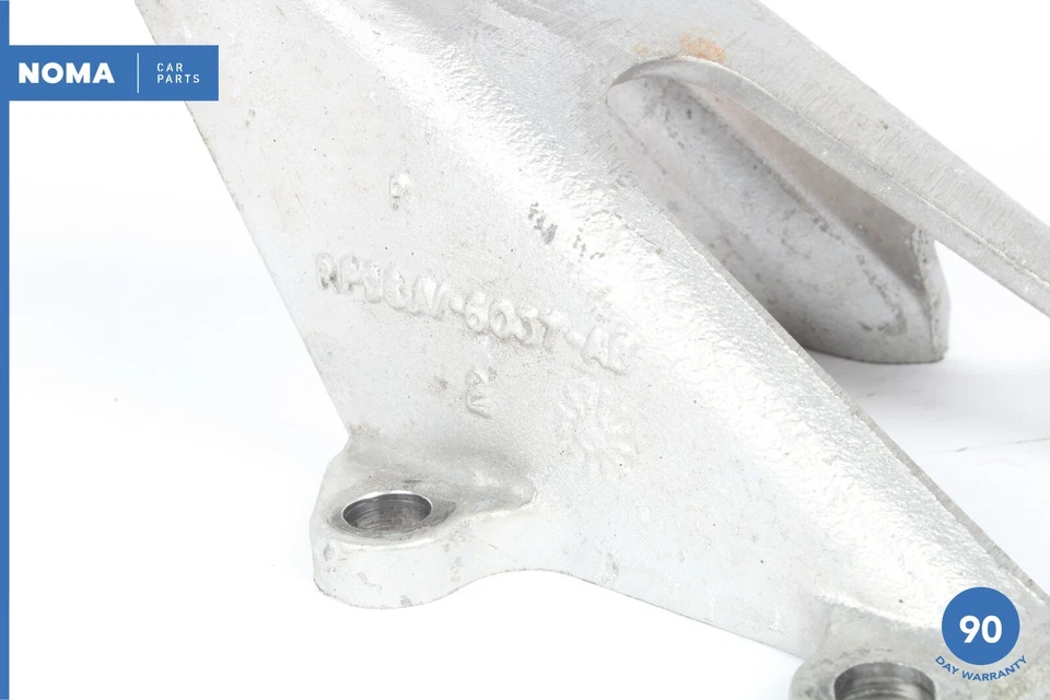 97-06 Jaguar XK8 X100 Right Engine Motor Mount Bracket Support MCA7510AB OEM - Image 2 of 4