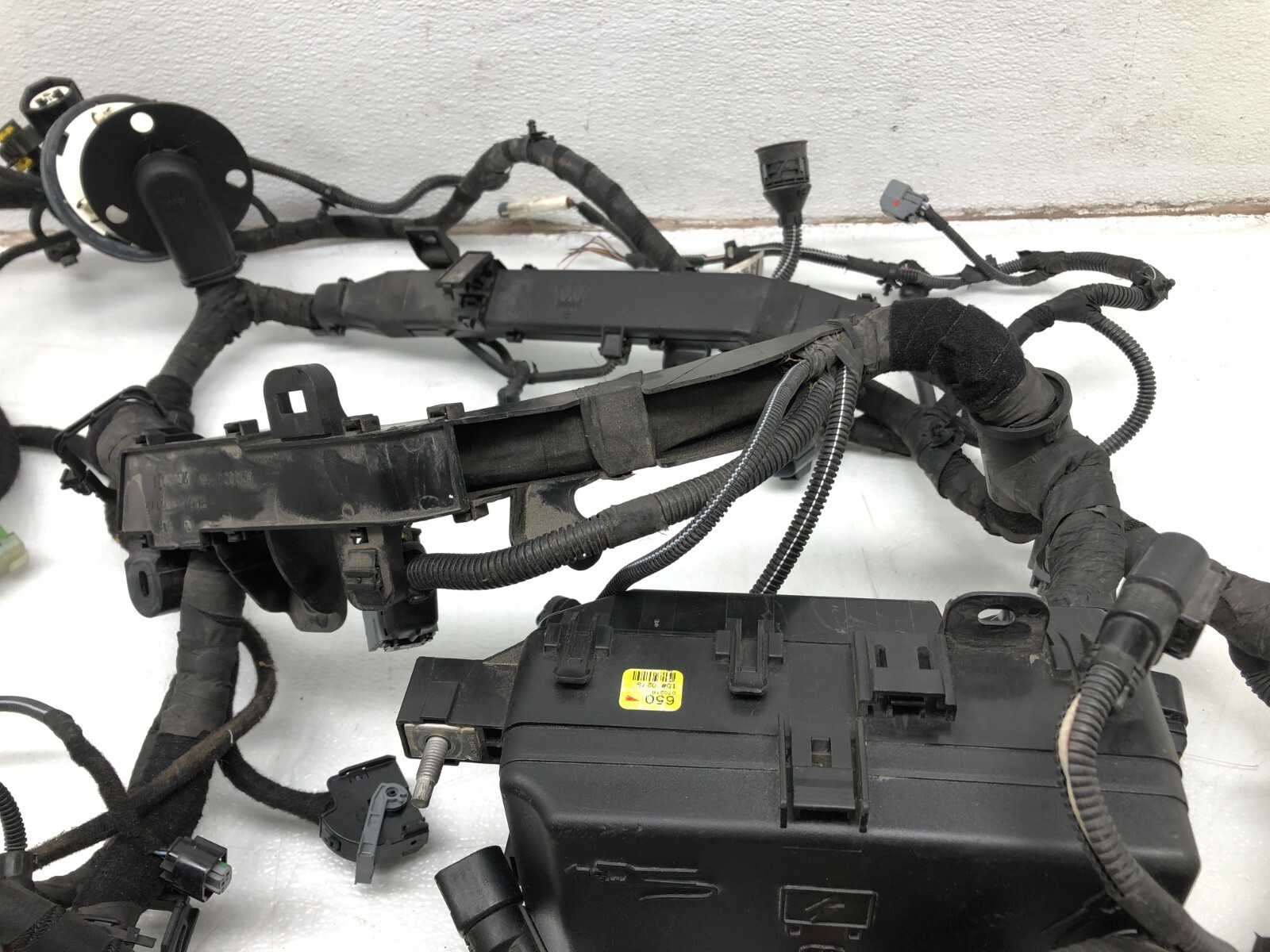 2017-2020 MASERATI LEVANTE S 3.0L V6 ENGINE BAY WIRING HARNESS OEM.