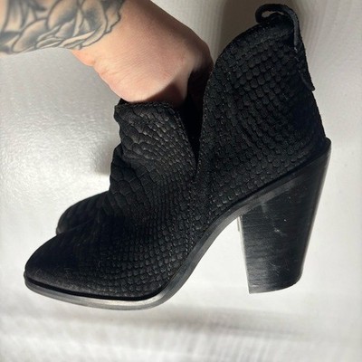 Jeffrey Campbell Women s 7 Black Leather Embossed Ankle Rosee Booties