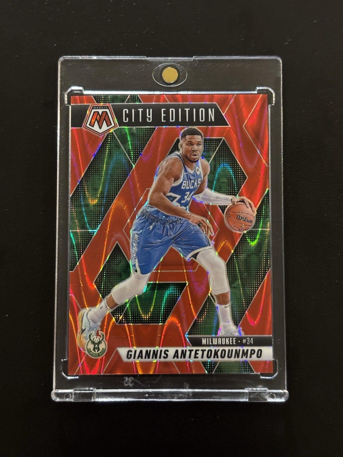 2024-25 Panini Mosaic - City Edition Giannis Antetokounmpo #282 Red Seismic /299