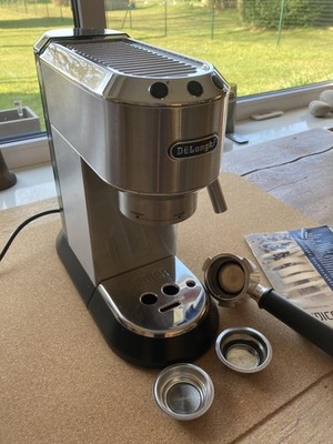 De'Longhi Dedica EC685.M Espresso-Maschine - Silber