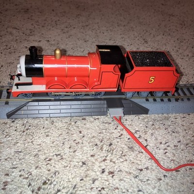 Bachmann Thomas And Friends HO JAMES the Red Engine & Tender Great Condition