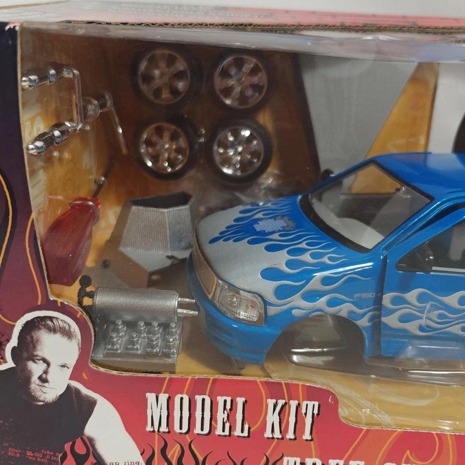 Muscle Machines Monster Garage Model Kit Tree Shaker Truck Ford F-150 Unopened - Image 2 of 4