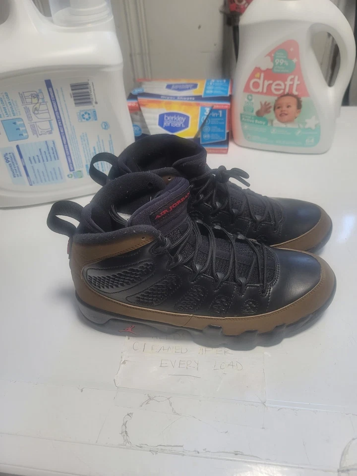 Nike Air Jordan 9 Olive Foto 2 de 4